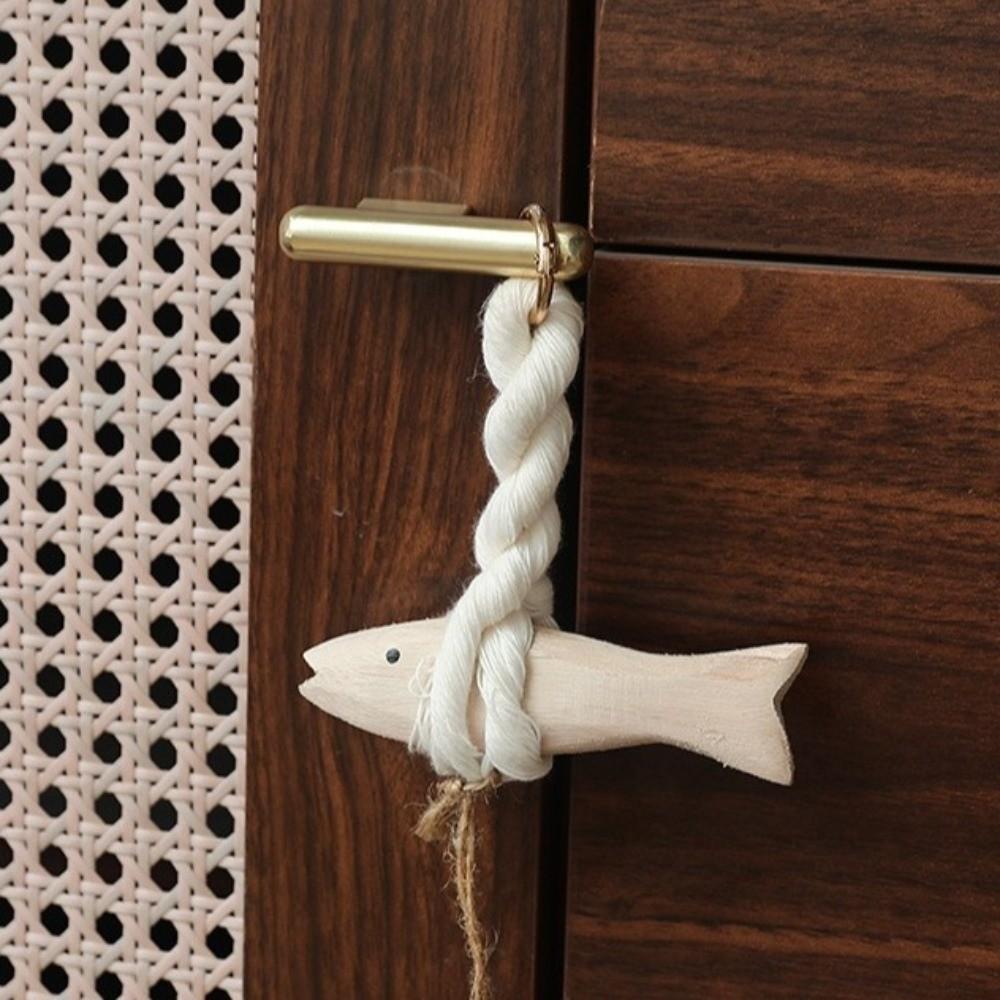 Unique Handmade Wood Fish Door Bell Hand Carved Rustic Fish Wall Decoration Lightweight Lucky Fish Door Chimes Home Entryway