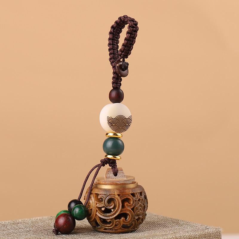 Подвеска для ароматерапии в китайском стиле: Брелок-коробка-саше из древнего зеленого сандалового дерева, открывающийся держатель для благовоний