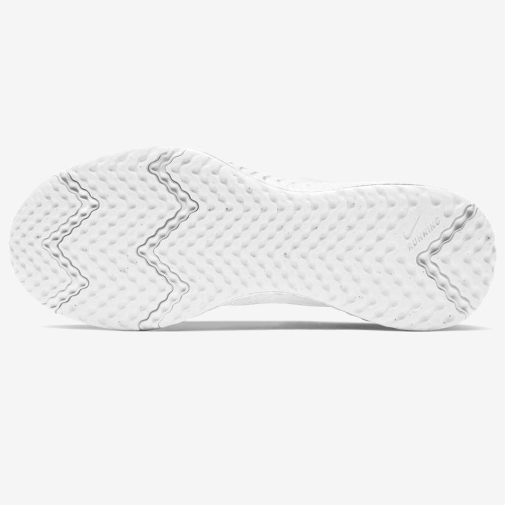 Оригинальные мужские кроссовки Nike белые NIKE REVOLUTION 5 BQ3204-103