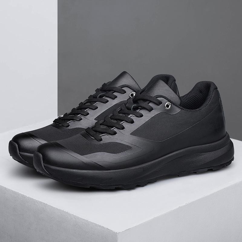 Fashion Classic Lightweight Travel Tenis Masculino Shoes 2025 Men's Mesh Casual Shoes Breathable Men Shoes Flat Lace-Up Men Sneakers