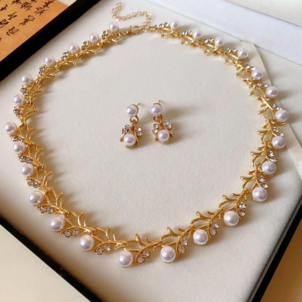 4Pcs Vintage Necklace Earrings Bracelet Set Zinc Zinc Alloy Women Jewelry Suit Pearl Jewelry Set Wedding