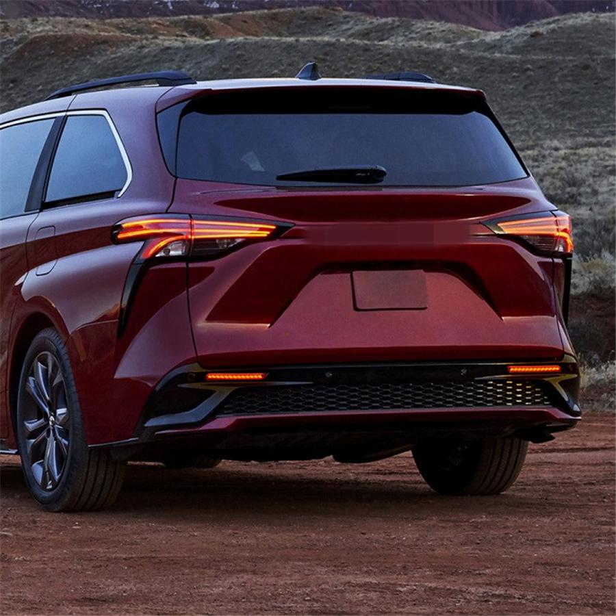 Car LED Rear Bumper Reflector Light Lamp Left+Right For Toyota Sienna 2021-2023