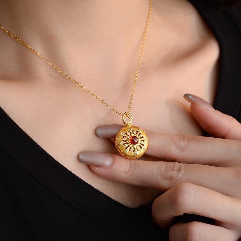 Luxury Pure Gold real gold Women's Light Disc Pendant Clavicle Chain