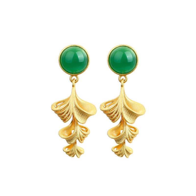 Серьги-пусеты Aieryuan из позолоченного металла с нефритом в виде листа гинкго