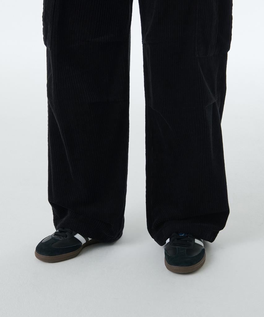 MUSINSA STANDARD WOMAN Women'S Corduroy Wide Cargo Pants [Black]