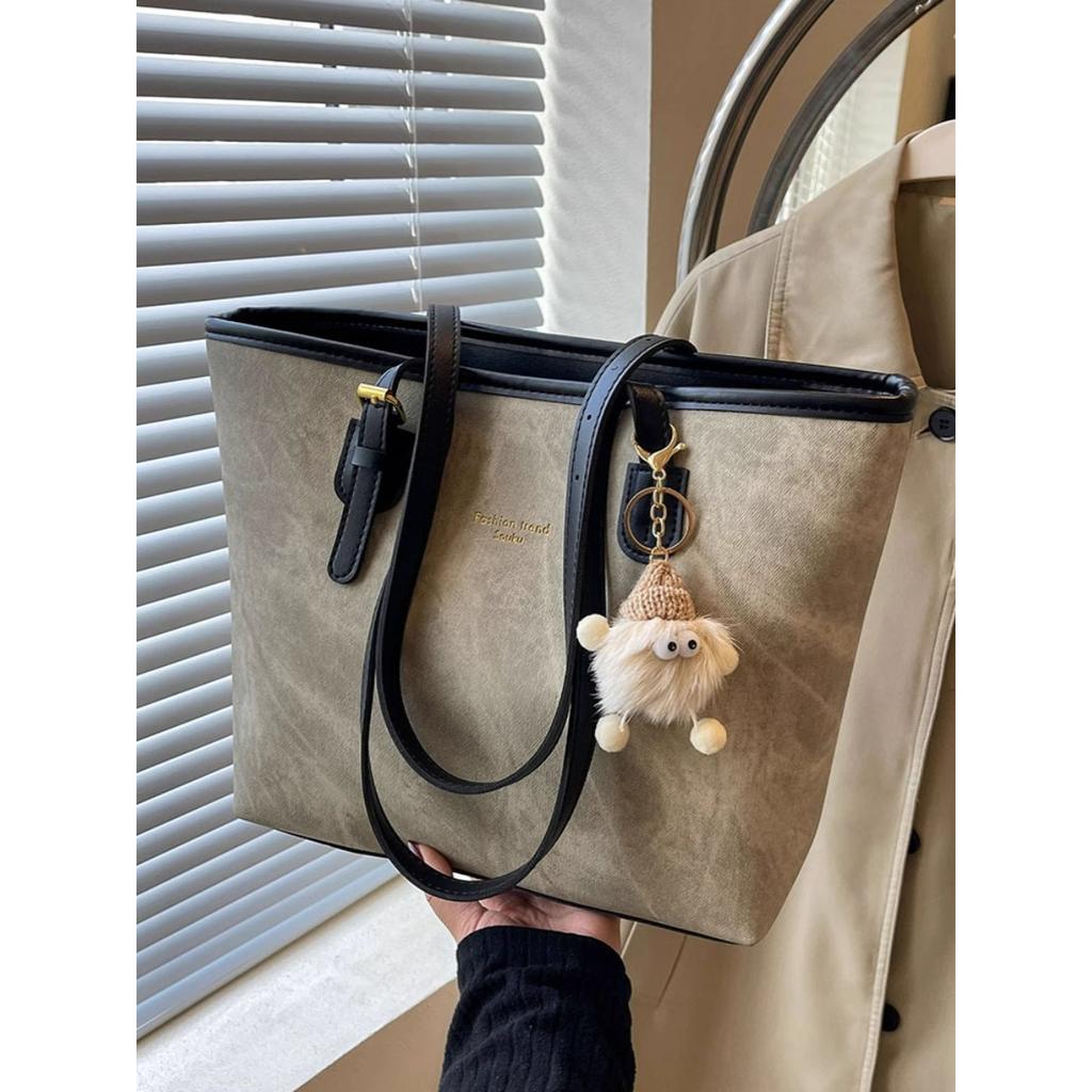 Large-capacity bag women's 2025 new autumn and winter niche versatile commuter bag premium texture shoulder tote bag