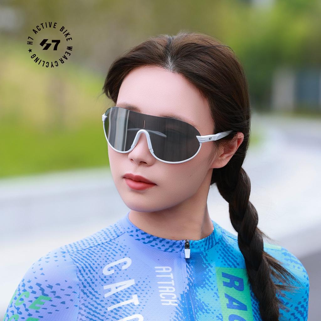 "Cycling Glasses - Fashion Edition" Lightweight Colorful Cycling Goggles for Men and Women for Outdoor Sports, Running, and Cycling