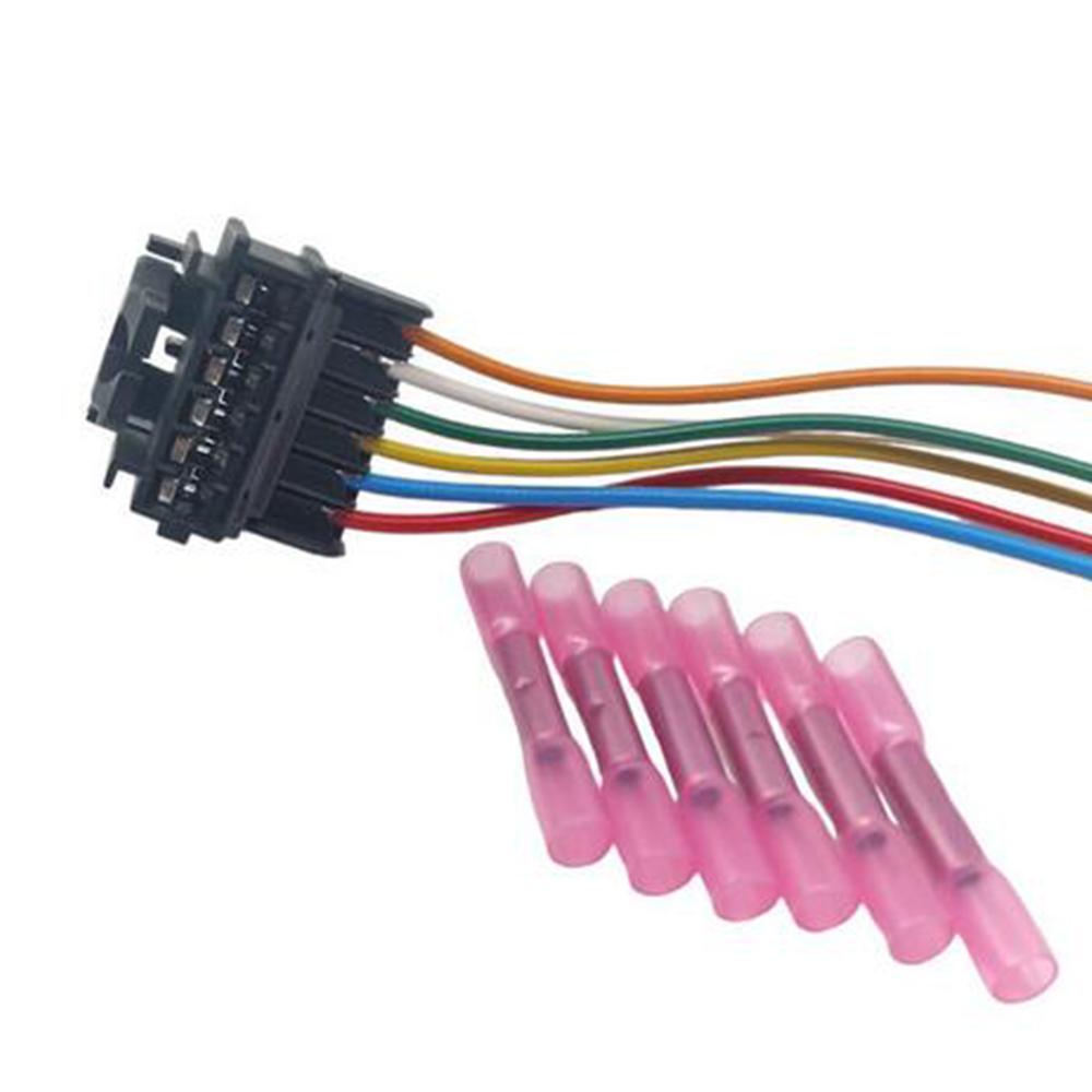 New Taillight Tail Lamp Connector For Renault Dacia Logan VWA4341969, 110231WP2