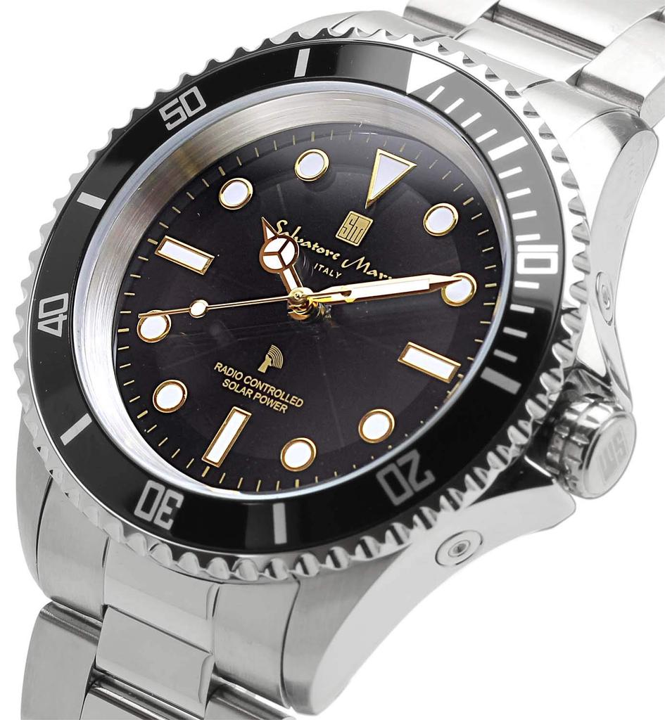 Часы радио солнечные 10 АТМ водонепроницаемые итальянский бренд черный x золотой [Salvatore Mara] мужские SM22110-SSBKGD