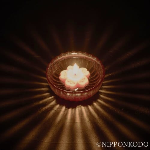 Uno Chiyo's Special Light Ink Sakura Incense with Floating Candle Set, Made In Japan by Nippon Kodo, Cherry Blossom Scent, Low Smoke, Perfect As a Gif