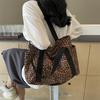 Холщовая сумка с леопардовым принтом для женщин с большой вместимостью, новая повседневная летняя универсальная сумка на одно плечо для поездок в колледж