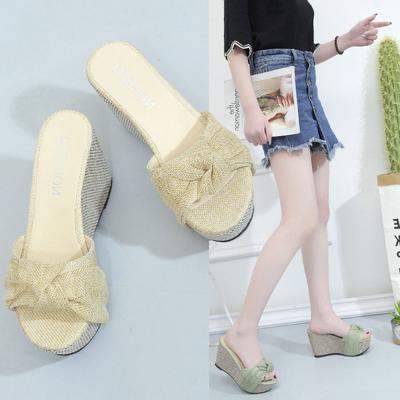 Весенне-летние модные удобные свежие женские сандалии и тапочки на толстой подошве для отдыха