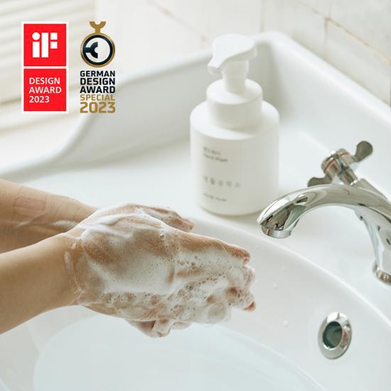 Livingcrafts Контейнер для мытья рук 250 мл x 1 + сменный блок 200 мл x 3, выберите 1 аромат