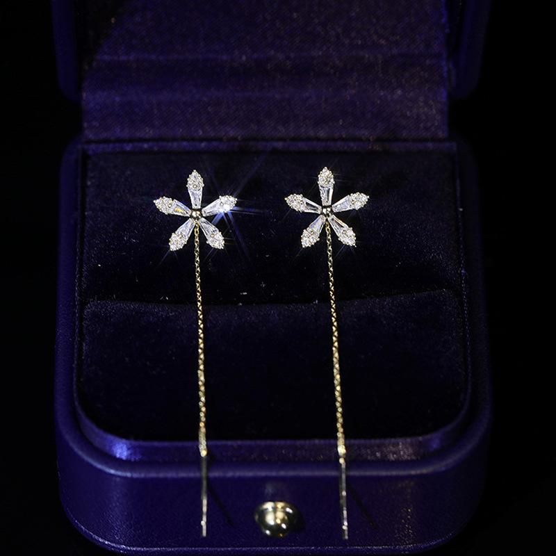 Diamond-Encrusted Flower Fringed Ear Line Anti-Lost Long Flower Earrings, Hot-Selling Ins Wind Five-Petal Flower Snowflake Earrings