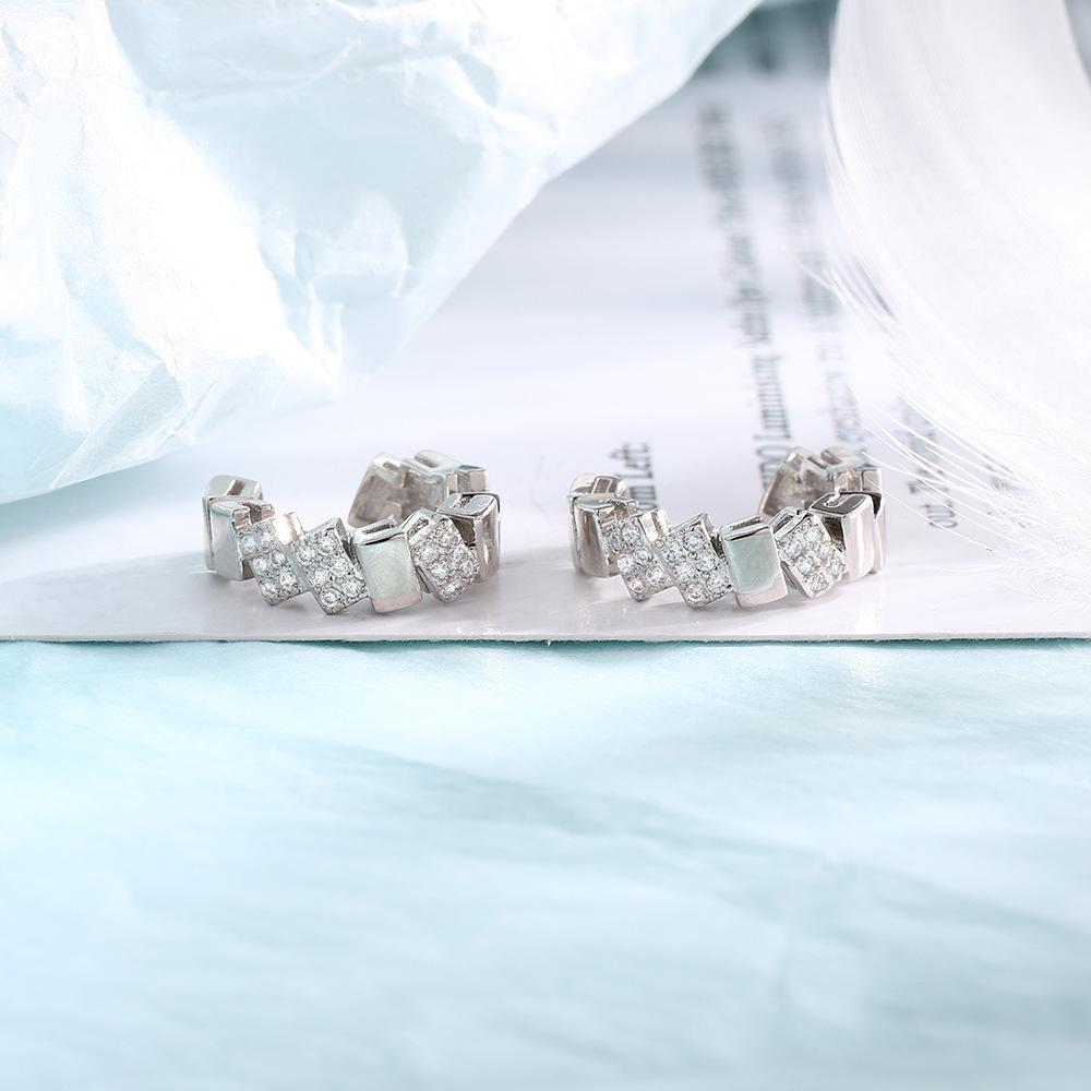 Geometric Zircon Exquisite Ear Clips, Autumn And Spring Fashion Light Luxury, No Ear Holes, Small Square Diamond Earrings, Ear Hanging Wind