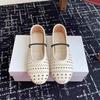 Французские туфли с перфорацией, эластичный ремешок с надписью, женские туфли Мэри Джейн, плоские повседневные туфли с темпераментом, одинарные туфли