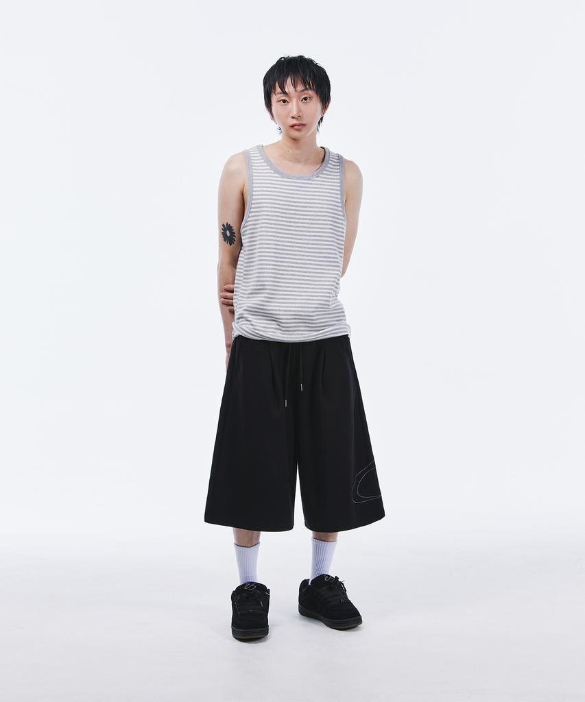 SCALLYWAG Side Big Logo Bermuda Sweat Shorts [Black]