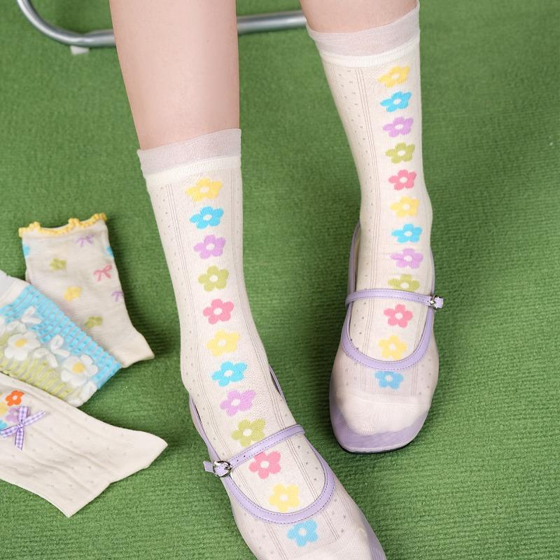 Spring and Summer Light Color Contrasted Stripes, Cream-colored Fluffy Little Flower Bow Cotton Socks, Children's Mid-length Pile Socks