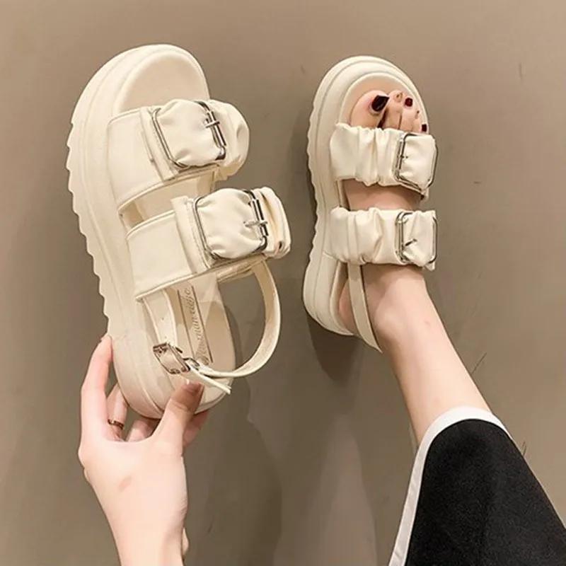Новые летние сандалии на платформе, женская обувь, новые повседневные спортивные римские сандалии с пряжкой, женские плоские мягкие кожаные с открытым носком, пляжная обувь