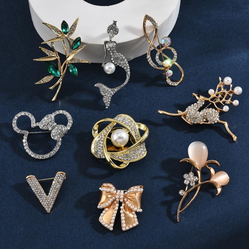 Brooch High-End Sense Niche Light Luxury Suit Bow Rhinestone Corsage High-End Alloy Creative Clothing Accessories