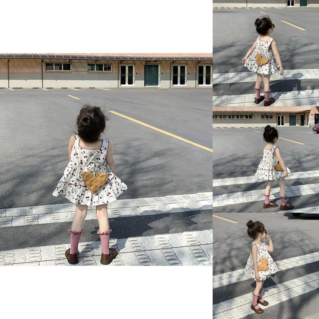 Очаровательный летний комплект из двух предметов для маленьких девочек с принтом в виде цветущей сакуры