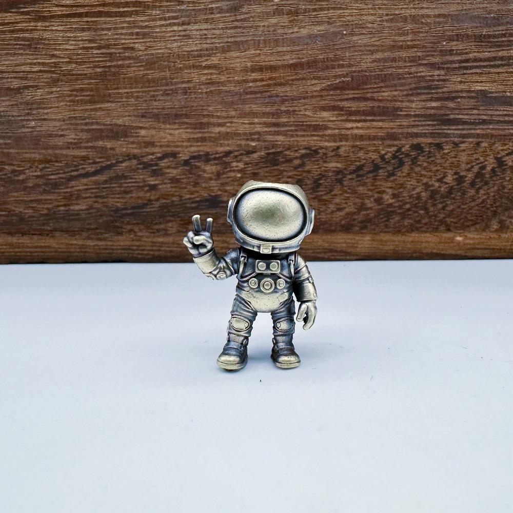 3D Design Spaceman Lanyard Charm Brass Figure Spacer Bead for Keychain DIY Making