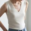 Топ с V-образным вырезом, полосатый трикотажный укороченный топ с бретелькой через шею, женский летний топ с накладкой на грудь, модный повседневный топ без рукавов, укороченный жилет