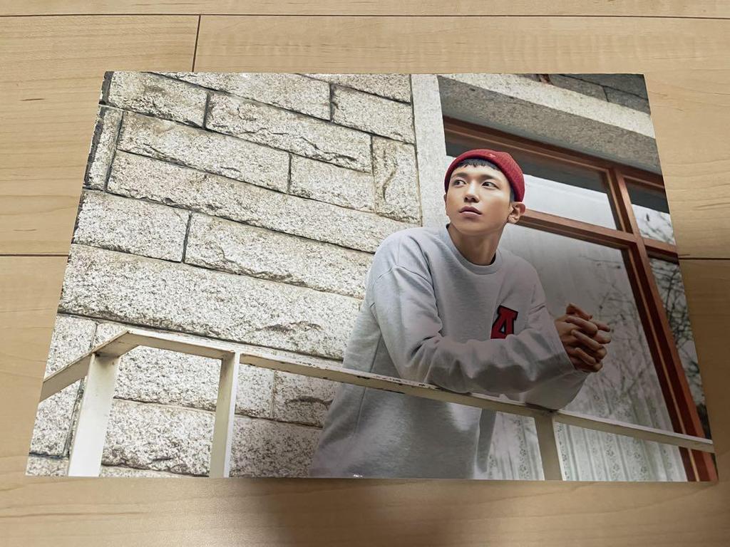 [USED] CNBLUE Yonghwa Photo Exhibition 4 Colors Limited Edition Photo