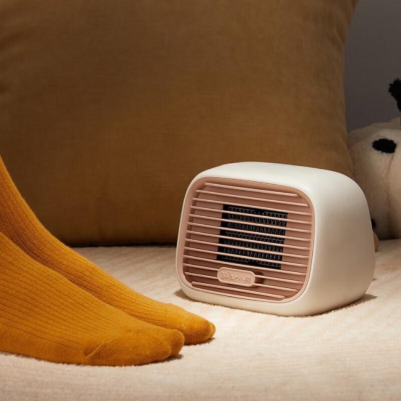 Bear Mini Desk & Wall Mountable Fan Heater 400W CN plug (adapter included)