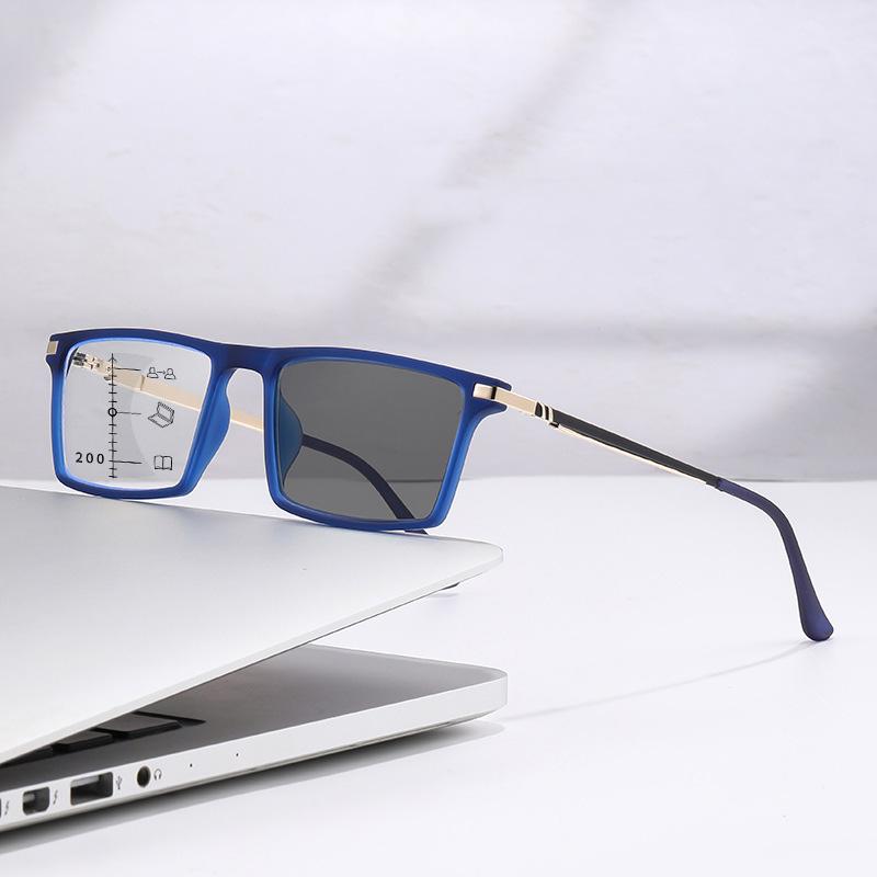 Square Multifocal Photochromic Presbyopia Eyewear for Men ladies Progressive High-definition Reading Anti Blue Light Eyewear