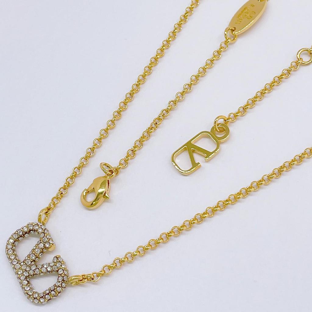 V Logo Signature Metal Crystal Necklace Pendant 5W2J0Q37 YCW MH5 [Valentino] Gold/Clear [Item]