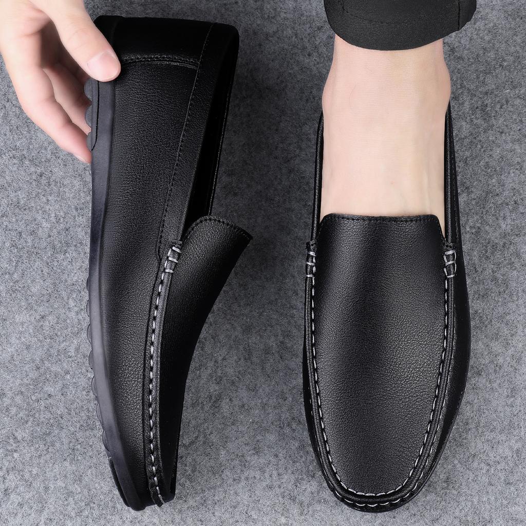 2025 Mens Shoes High Quality Brand Loafers Comfy Leather Boats Shoes White Men Summer Casual Shoes Mocassin Plus Size 47