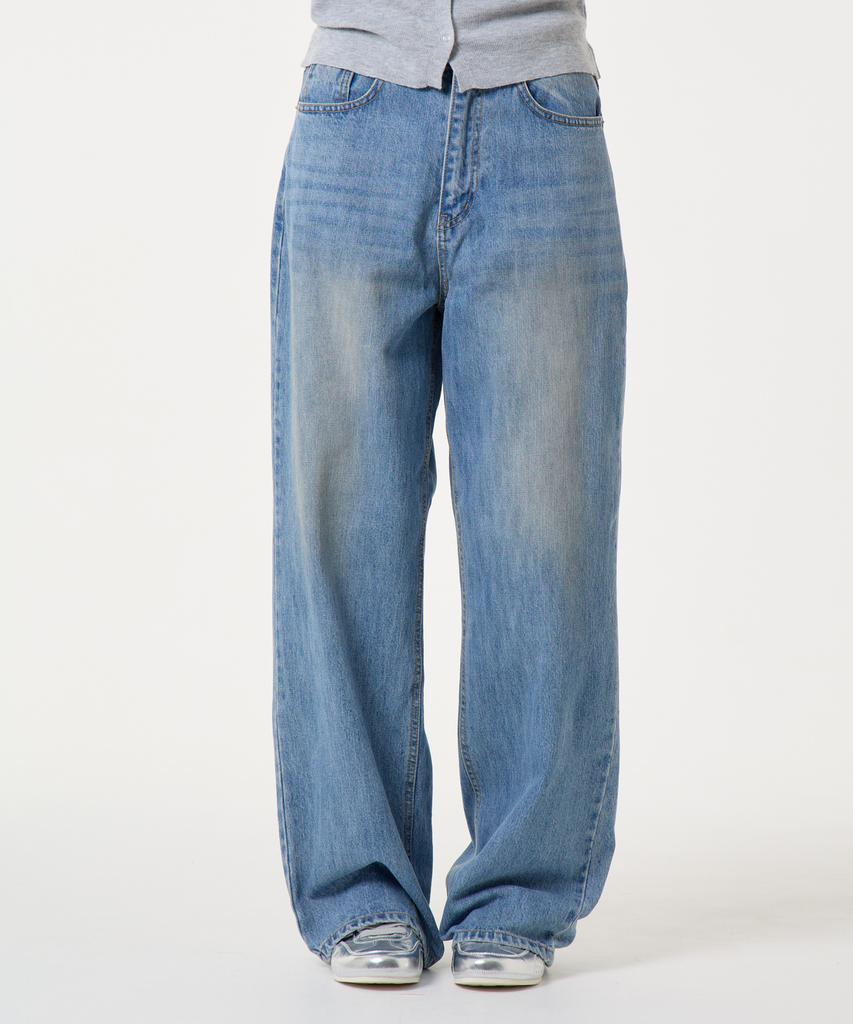 UNKNOWN PLANET Daily Mid-Wide Denim Pants Light Blue