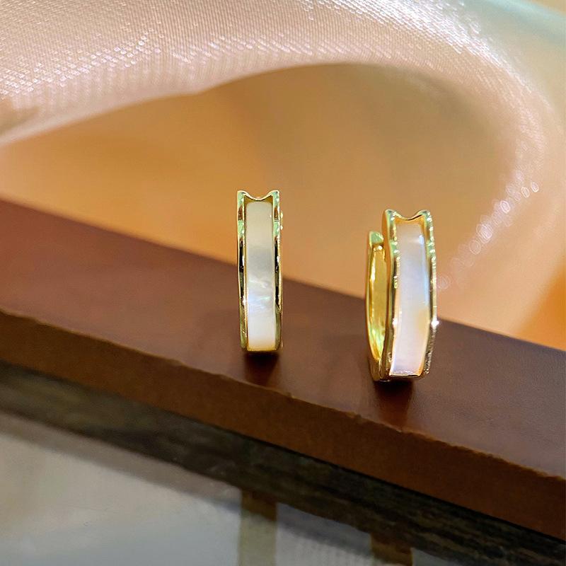 Простые нестандартные серьги на клею для женщин, модные серьги класса люкс, легкие и элегантные