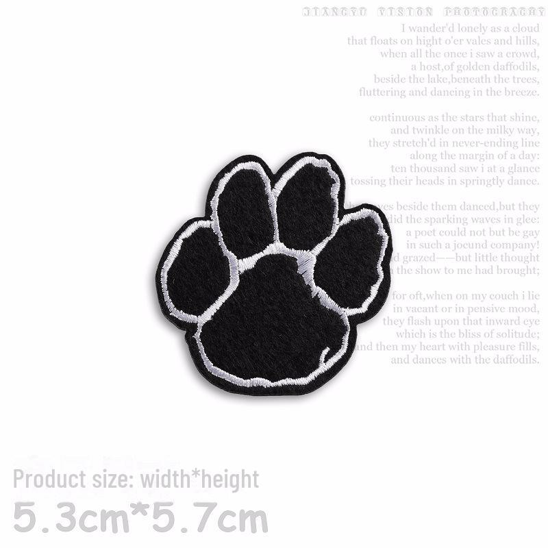 Yixiu Embroidered Black Small Badge: Trendy Clothing Decoration Patch