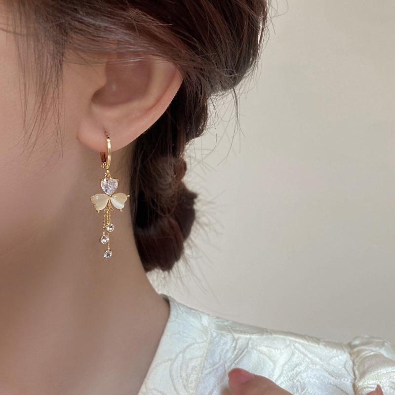 Luxury Bohemian Earrings with High-Quality Flowing Tassels - Elegant and Stylish Ear Accessories for Women