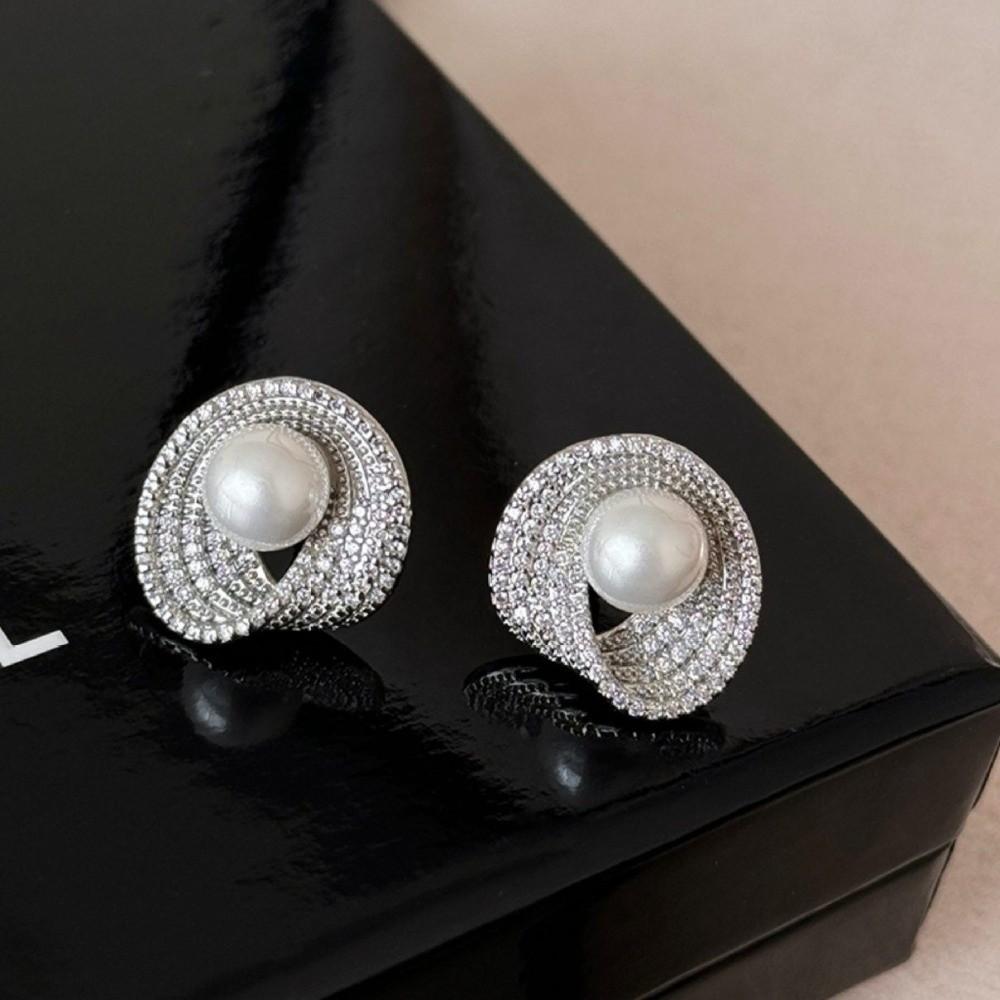 Rhinestone Pearl Stud Earrings Light Luxury Women Ear Jewelry Bright Pearl Ear Studs  Party
