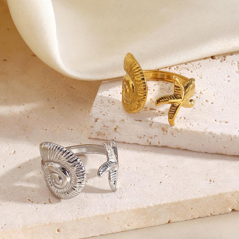 Stainless Steel Conch Starfish Open Ring for Women Exquisite Retro Shell Finger Ring Beach Holiday Casual Versatile Jewelry Gift