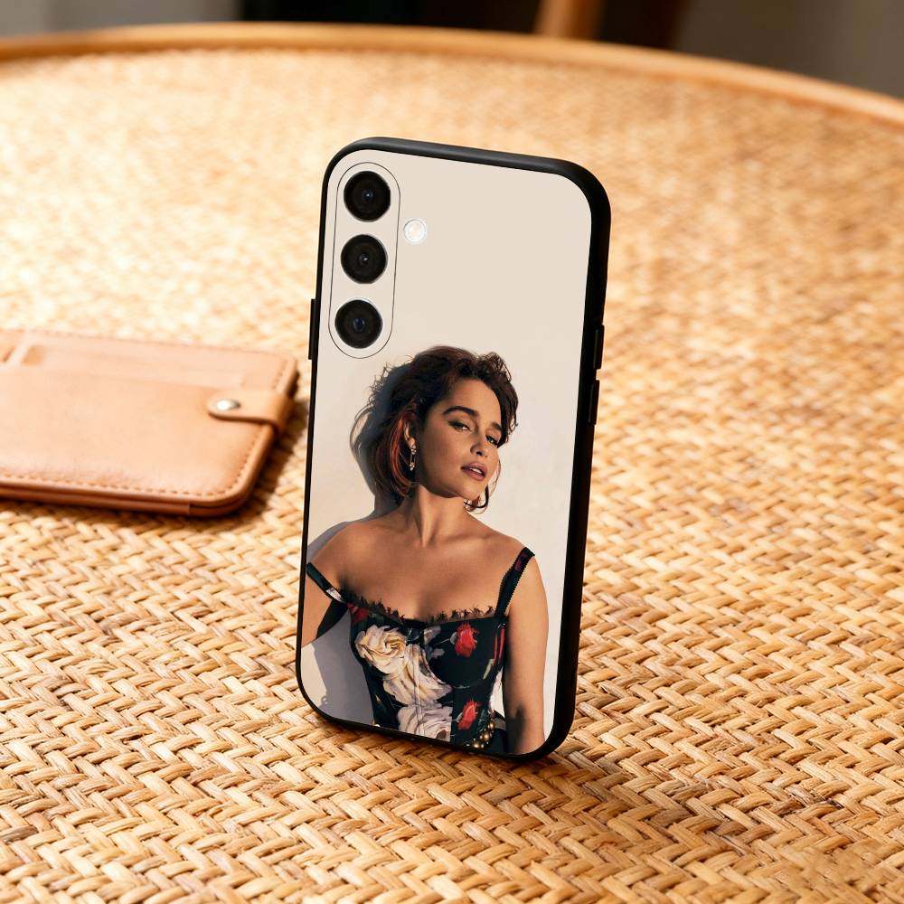 Чехол для телефона с актрисой Эмилией Кларк для Samsung A73, A21s, A22, A31, A32, A52, A53, A71, A80, Мягкий черный корпус