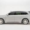 Обвес YOFER для Li Auto L8: Включает передний бампер, боковые юбки, заднее антикрыло, накладку и бампер, угловые накладки и передний сплиттер.