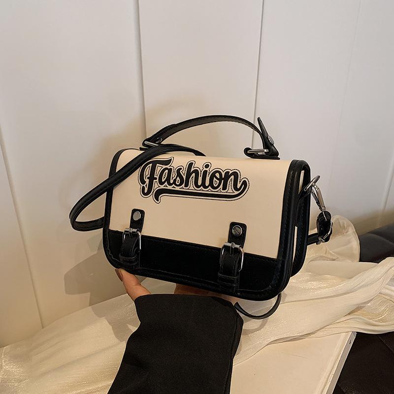 Модная и трендовая сумка через плечо, персонализированная повседневная сумка нового стиля, женская красивая сумка для весны и лета, портативная маленькая квадратная сумка для почтальона