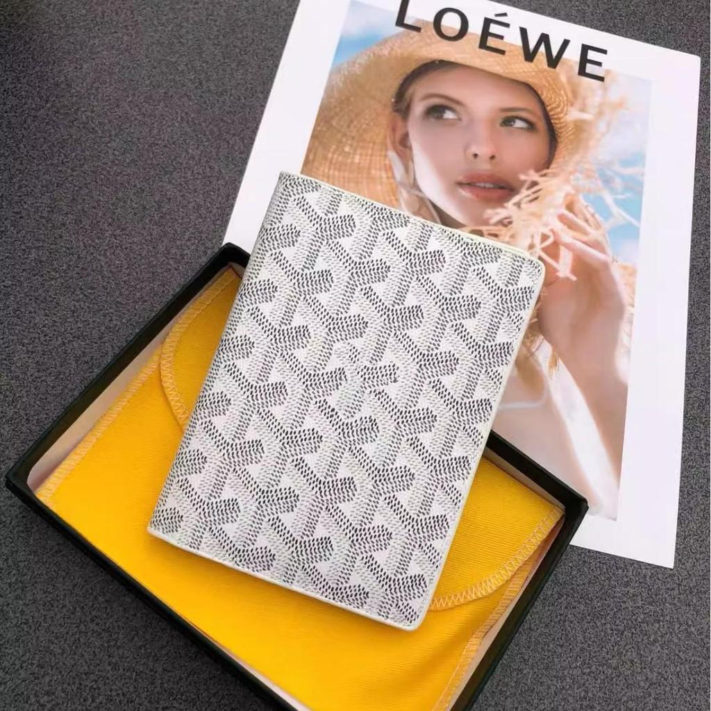 Dogtooth Print Goya Passport Holder & Coin Purse - Stylish & Versatile Wallet