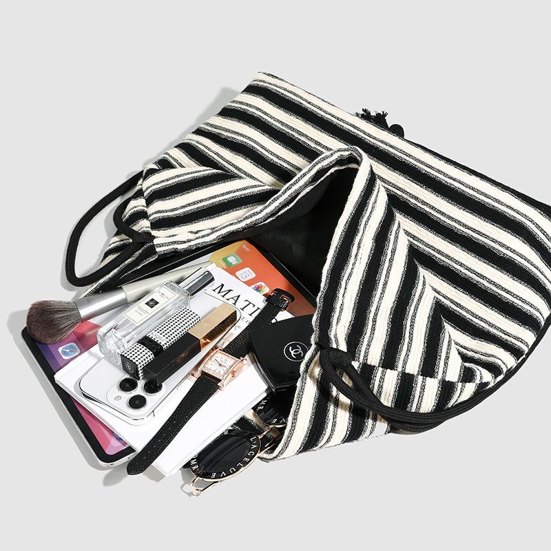 Striped Commuter Drawstring Single Shoulder All-in-one Fashion Women's Knitted Black and White Striped Backpack Women