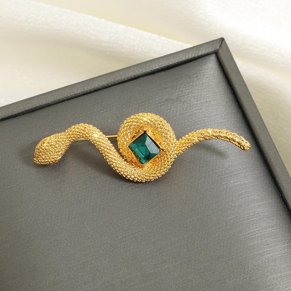 Высококачественный дизайн, маленькая брошь в виде змеи, женская простота, модная и изысканная индивидуальность, элегантная брошь-жакет, брошь для кардигана