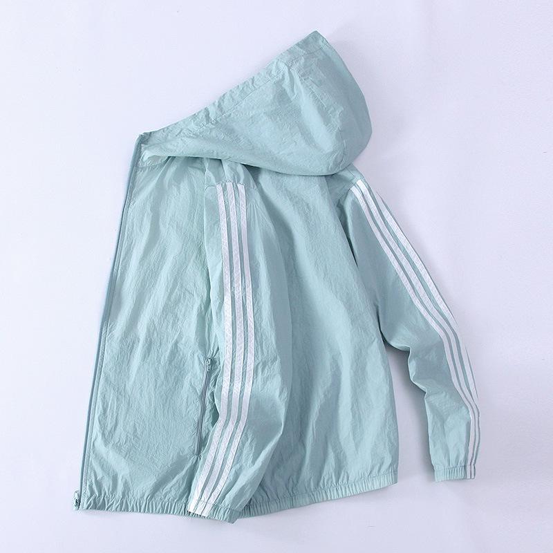 Летняя солнцезащитная куртка: Дышащая повседневная куртка-ветровка для мужчин - Модная верхняя одежда для улицы