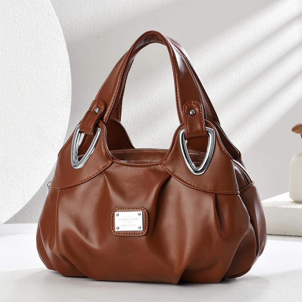 [Тенденция] Летняя сумка 2025 года из мягкой кожи: Вместительная, стильная сумка для женщин среднего возраста