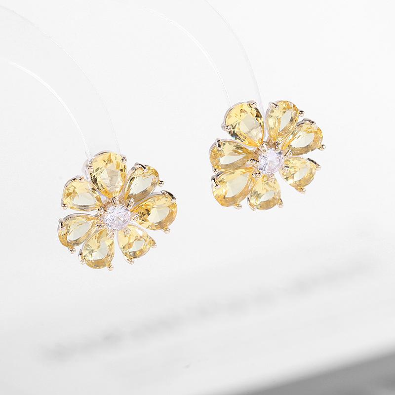 Новые серебряные серьги-гвоздики с микроинкрустацией из фиолетового циркония в форме цветка, свежие темпераментные серьги-гвоздики в стиле Мори.