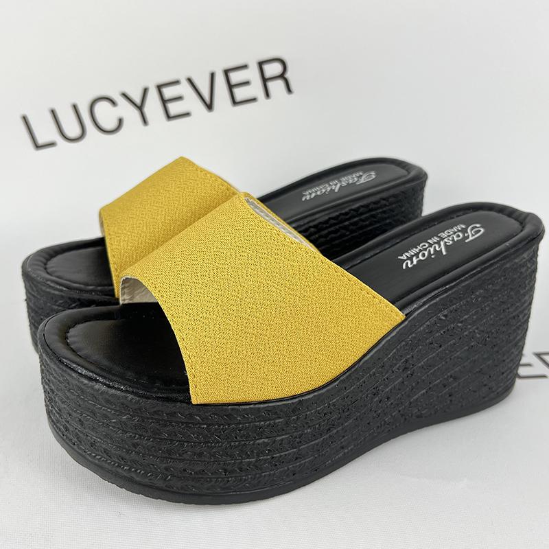 Женские тапочки на платформе и танкетке Lucyever, лето 2024 г., сандалии с открытым носком и высоким каблуком, повседневная женская обувь больших размеров для отдыха на открытом воздухе, пляжная обувь 43