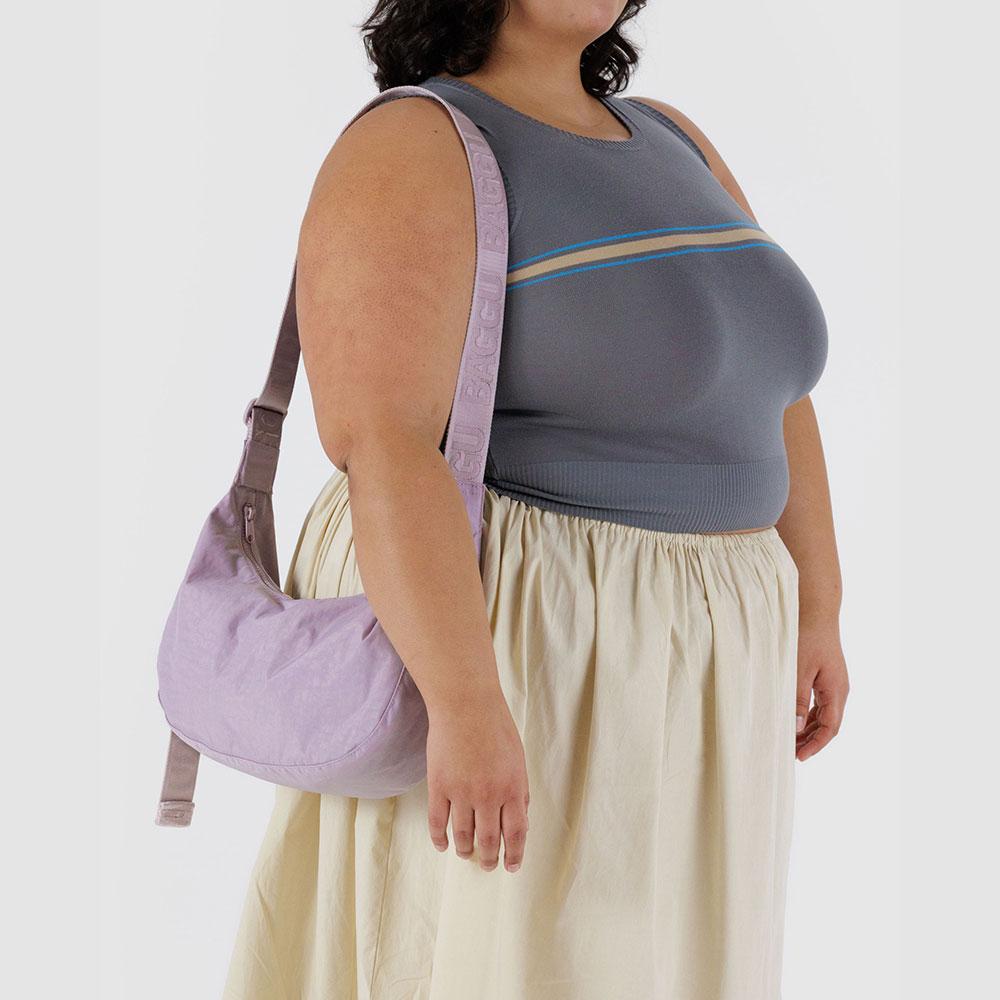 Сумка Baggu Medium Nylon Crescent Bag Пыльно-розовый