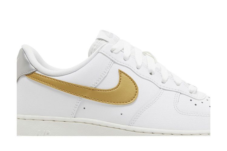 Nike Wmns Air Force 1 '07 'White Metallic Gold'